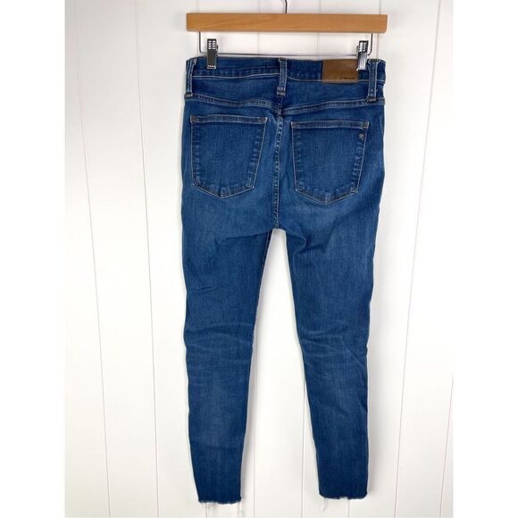 Madewell 9" Mid-Rise Skinny Jeans in Paloma Wash: Raw-Hem Edition 28 - Picture 8 of 15